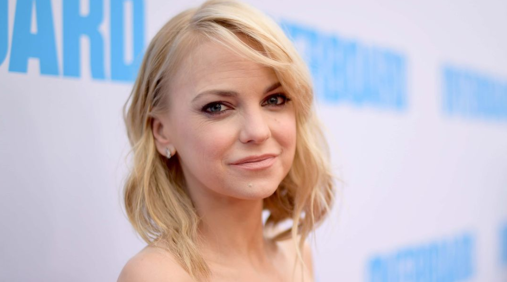 anna faris net worth